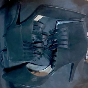 One of my fav. Shoes NINE WEST 10M